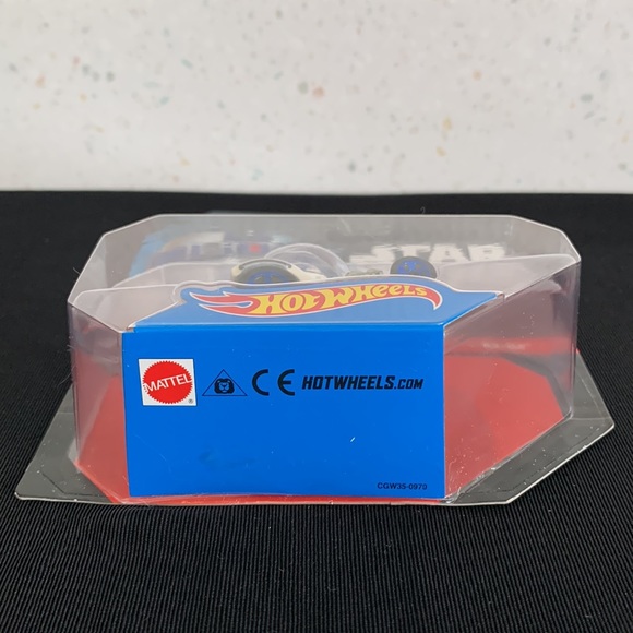 2014 Mattel Hot Wheels Disney Star Wars R2-D2 Car - Picture 10 of 12